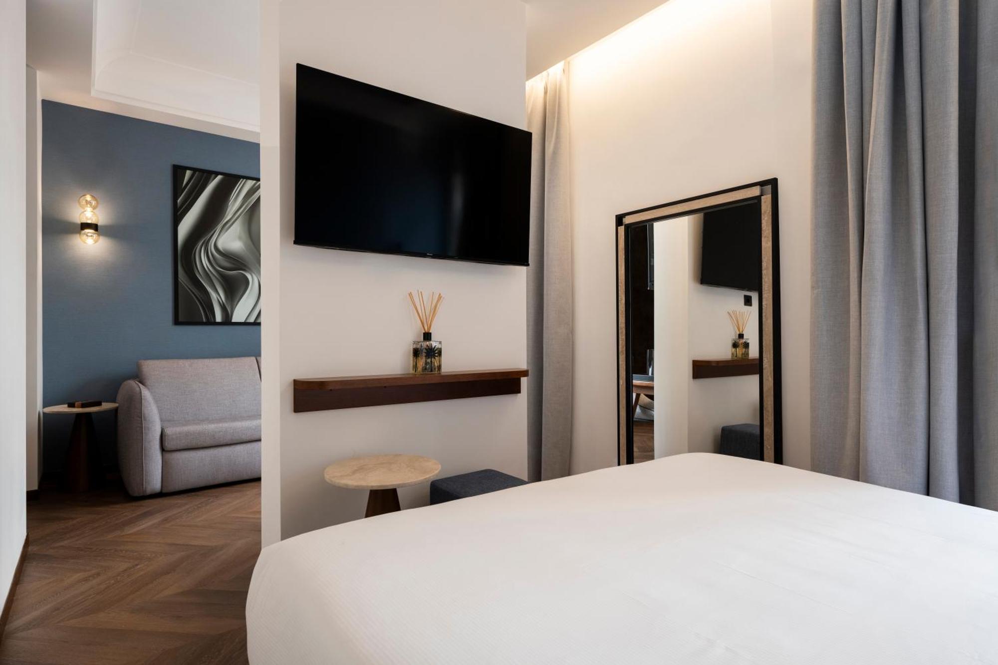 Junior Suite,1622744677:JPEG